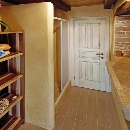 Holiday home Erisa In Trosti *
