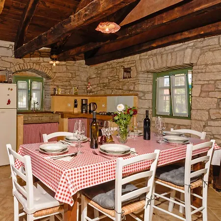 Erisa In Trosti Holiday home Pazin