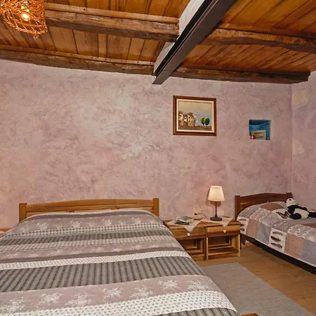 Erisa In Trosti * Pazin